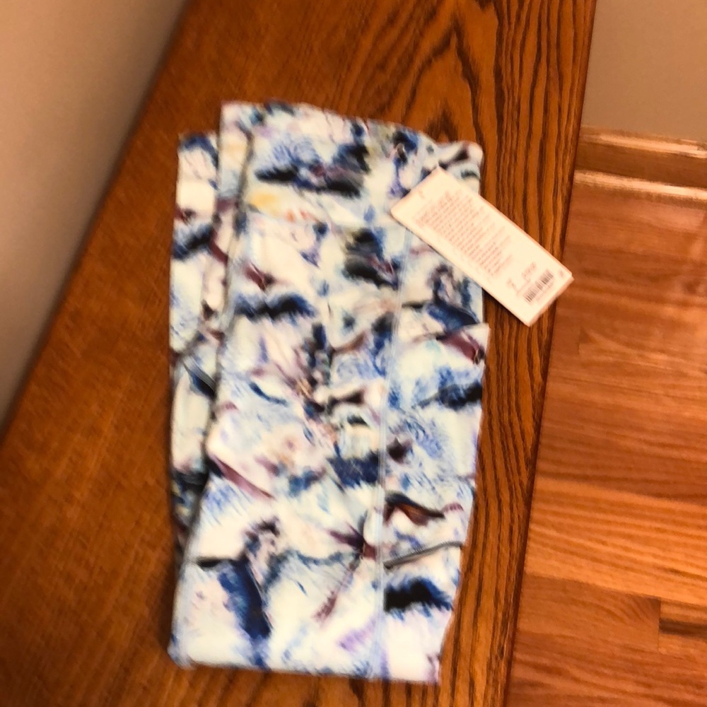 Lululemon speed up tight 28’